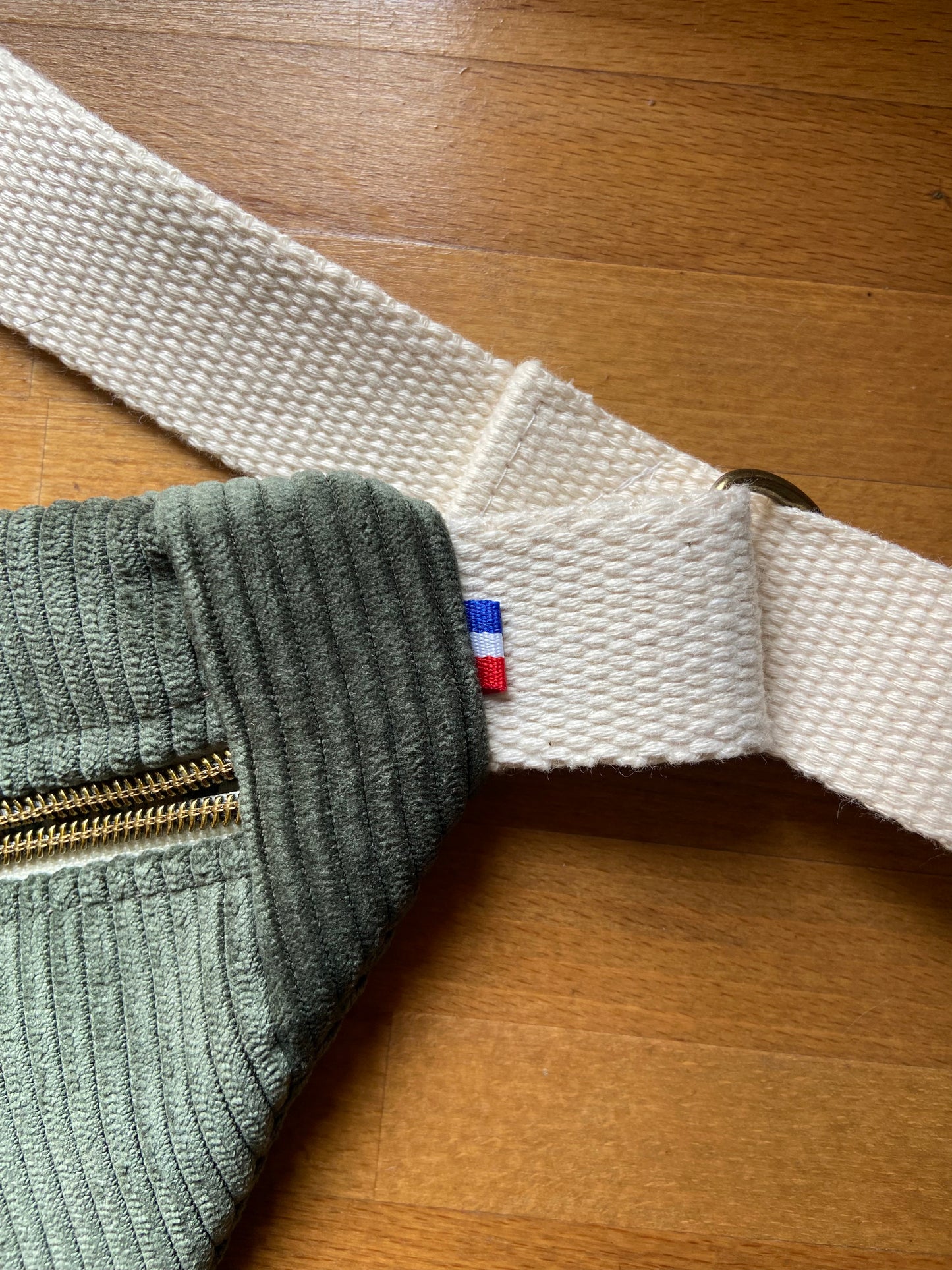 Sac banane en velours côtelé