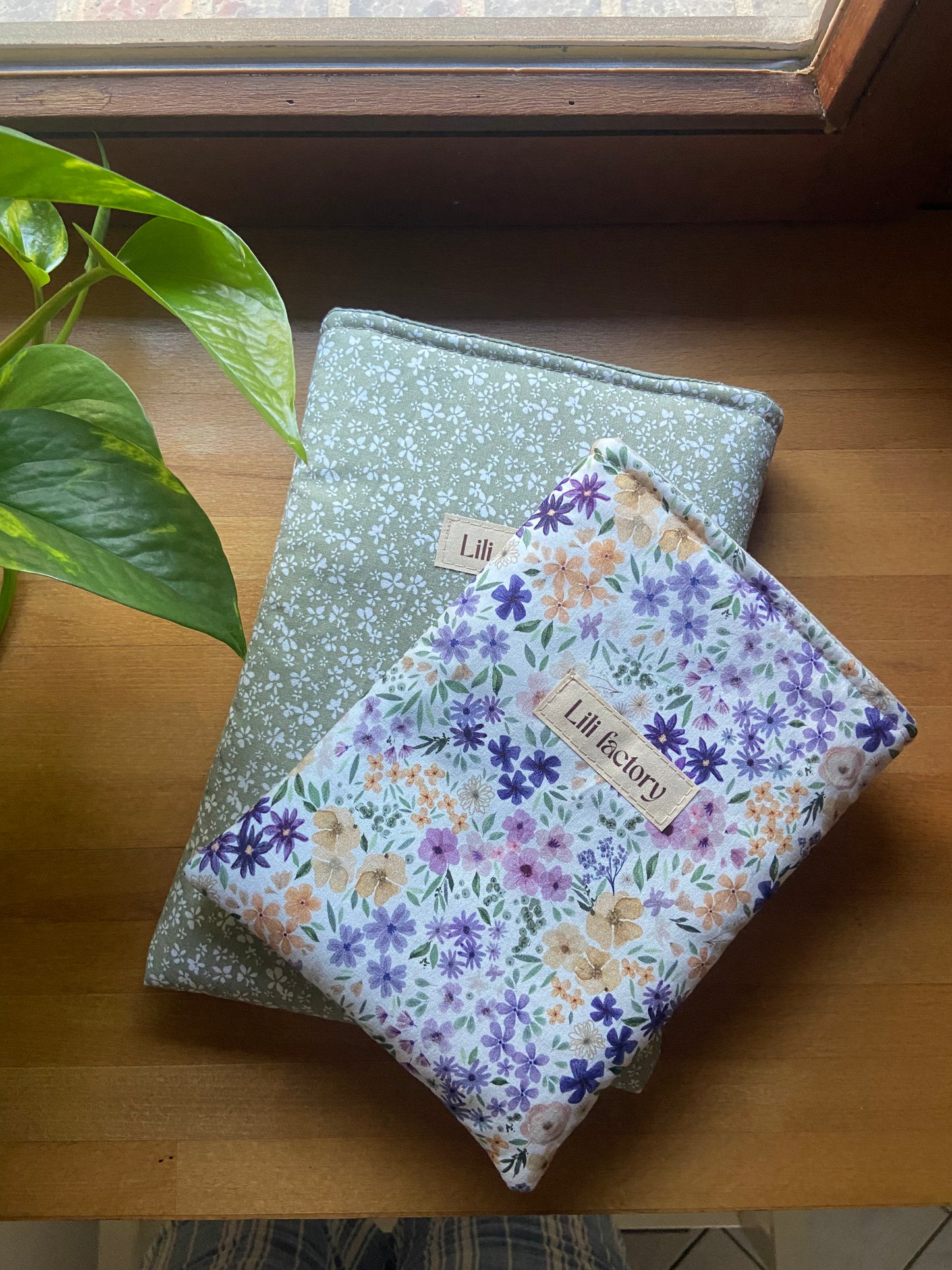 Duo de pochettes à livres ✨  format broché + poche